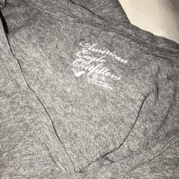 Gray v neck - Picture 3 of 3